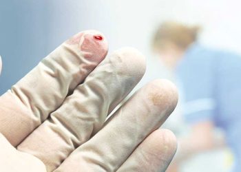 اصول کار با اشیاء تیز در بیمارستان