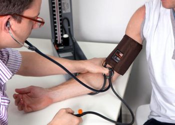 آموزش گرفتن فشار خون