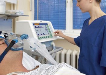 پرستاران در ICU