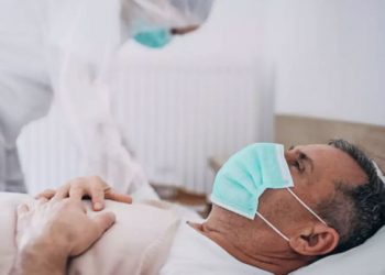 پرستاری از بیمار کرونایی